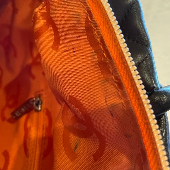 ❌❌❌SOLD❌ ❌ ❌💕HOST PICK💕CHANEL,Cambron Quilted Calf Tote - Picture 15 of 17